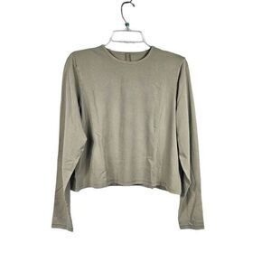 Skims long sleeved tee Nwt